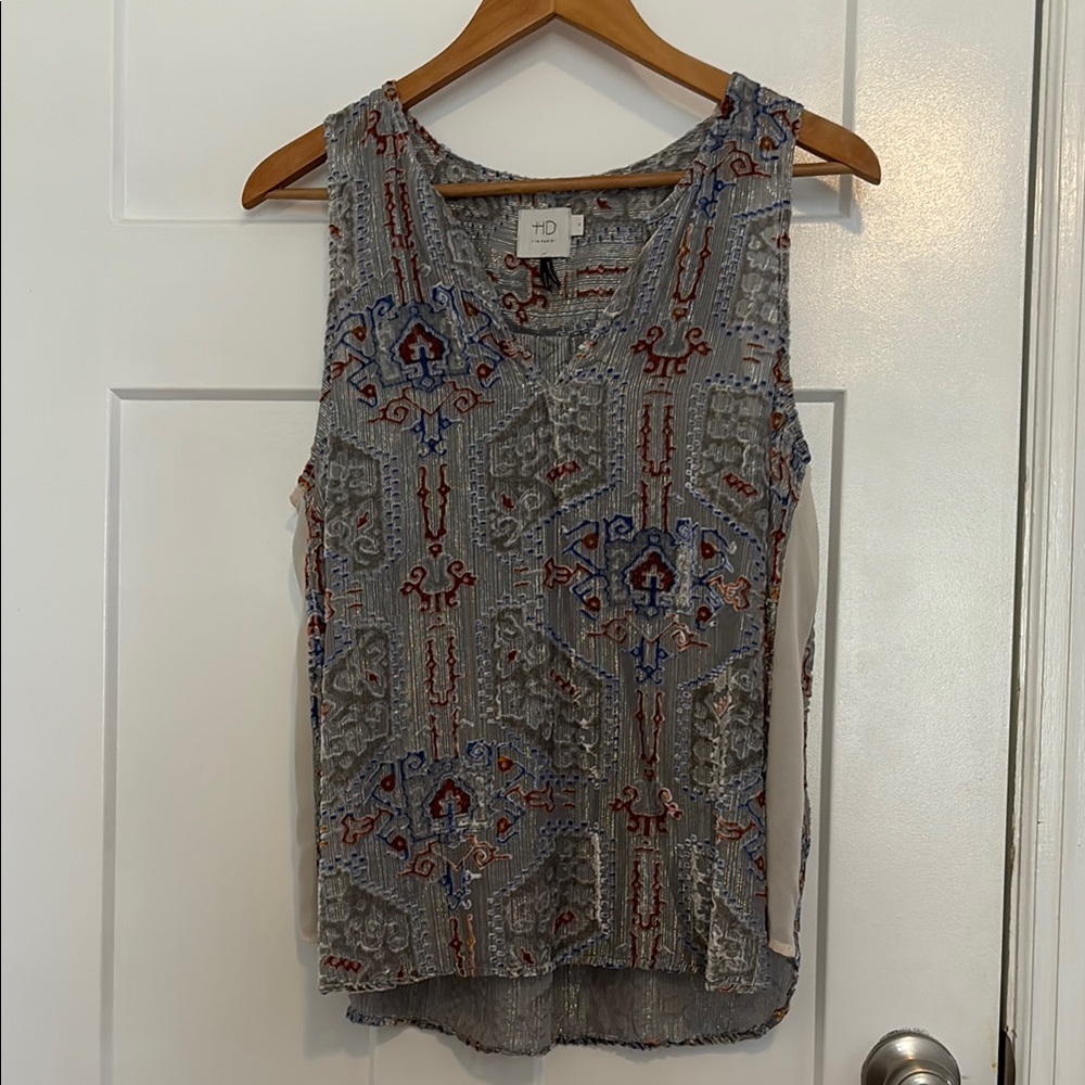 HD in Paris Silver Metallic Sleeveless Tank Top